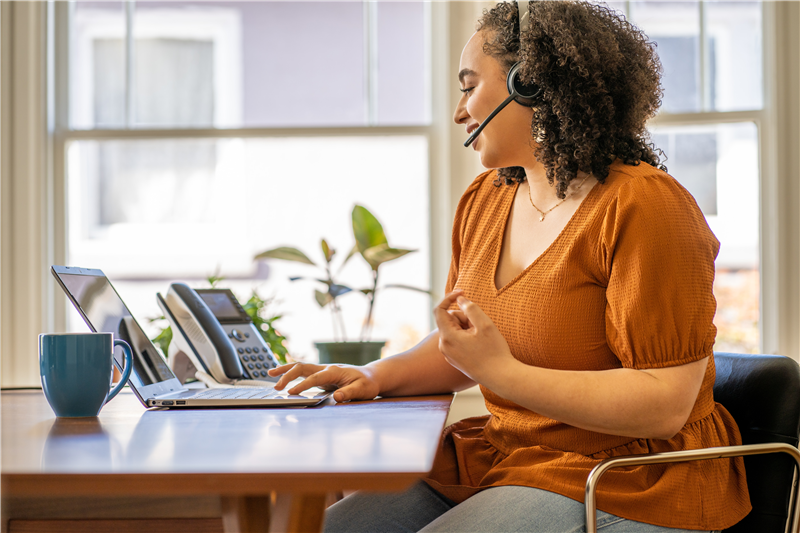 hp-poly-voyager-4320-usb-a-headset-bt700-dongle-schwarz