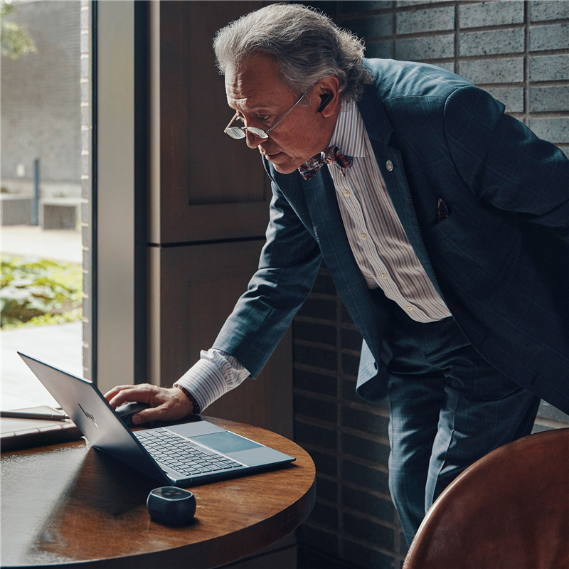 hp-poly-voyager-free-60-uc-m-true-wireless-kopfhoerer-mit-mikrofon-schwarz