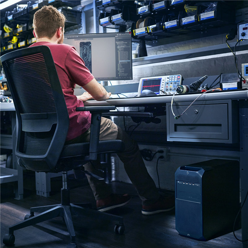 hp-workstation-z4-g5-tower-4u-1-x-xeon-w3-2425-3-ghz-ram-32-gb-ssd-512-gb-schwarz